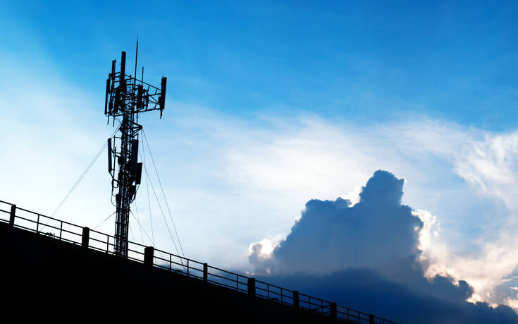 Πώς η υστερία για το δίκτυο 5G έγινε επικίνδυνη