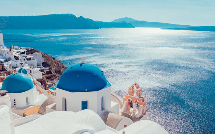 BBC: Μπορεί η Ελλάδα να σώσει το καλοκαίρι της;