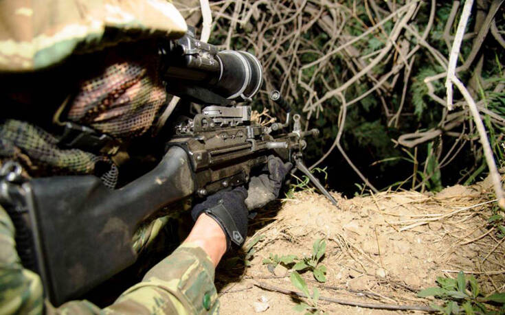 Μπαίνουν 1.600 επαγγελματίες οπλίτες στις Ένοπλες Δυνάμεις και 193 στρατιωτικοί σκύλοι
