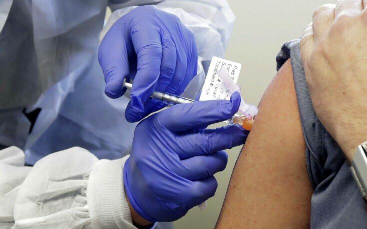 Τα έντυπα για το εμβόλιο του κορονοϊού: Οι 8 ερωτήσεις πριν εμβολιαστούμε